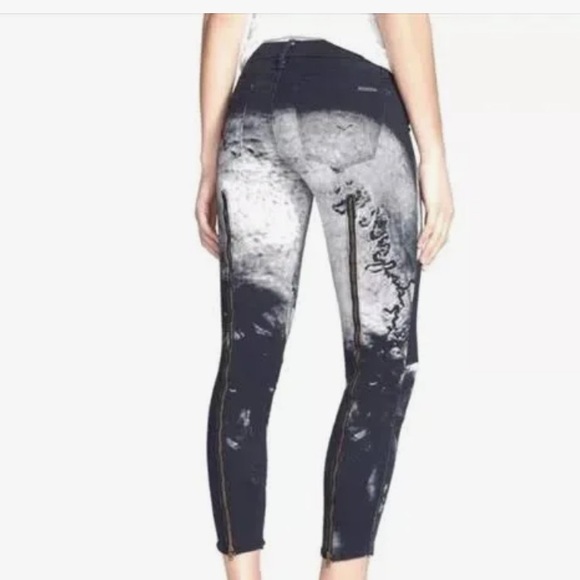 Hudson Super Skinny Jeans Rare Edition Skull Print, Size 30 - Picture 6 of 13